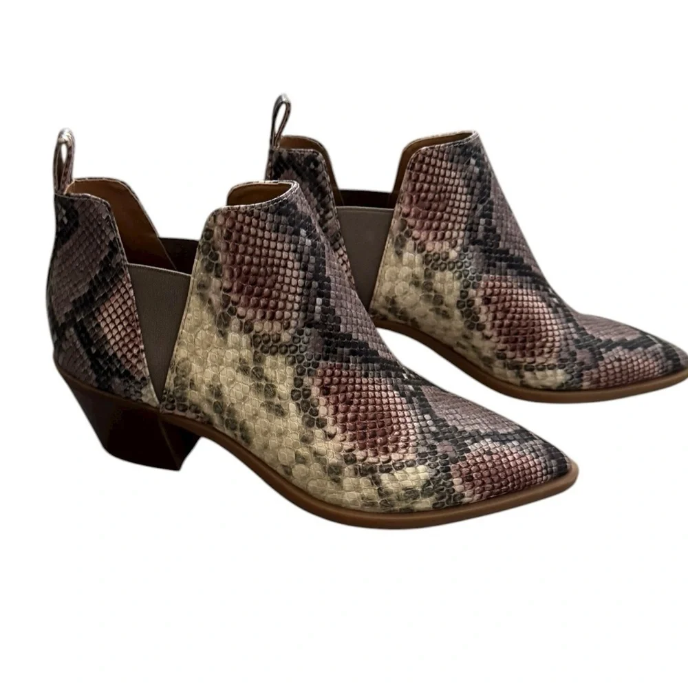 New Dolce Vita SAMY Snakeskin Bootie Ankle Block Heel Women's 10M Tan Cream Pink